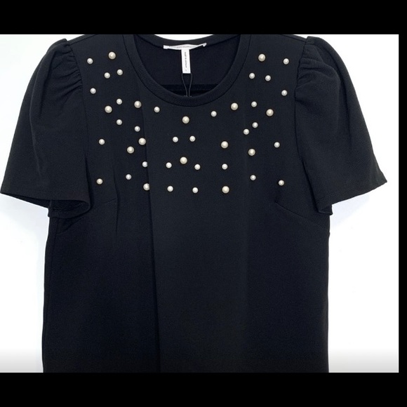 BCBG PEARLESCENT PUFF SLEEVE SHORT SLEEVE TOP - Picture 2 of 13